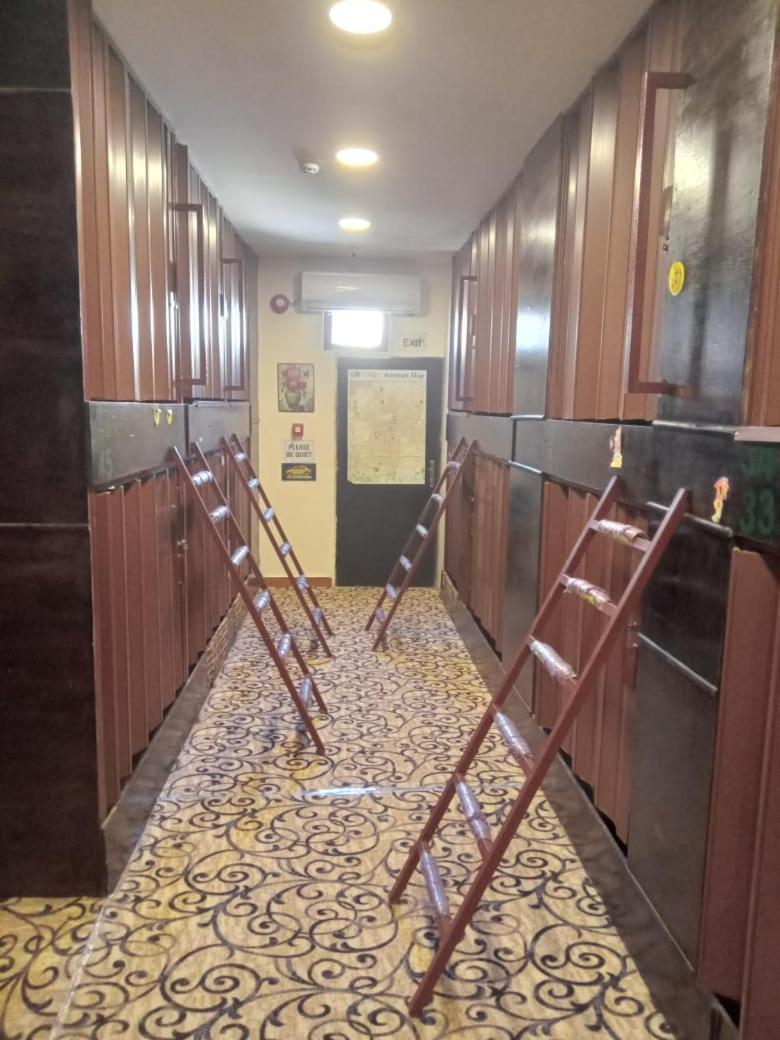 Petra Hostal